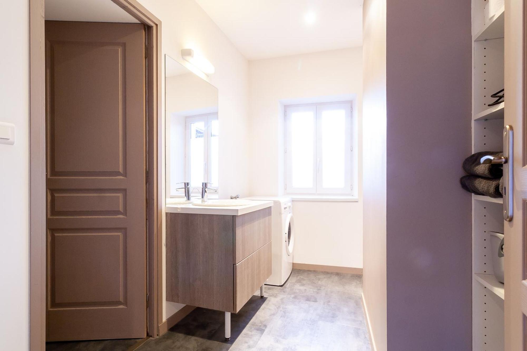 Le Grande Moderno Apartment Angouleme Bagian luar foto